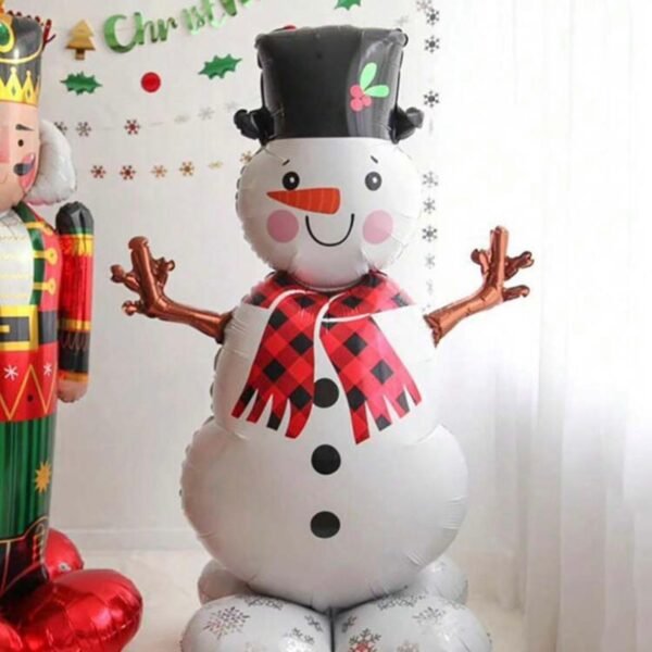 قطعة واحده من بالون رجل الثلج ..