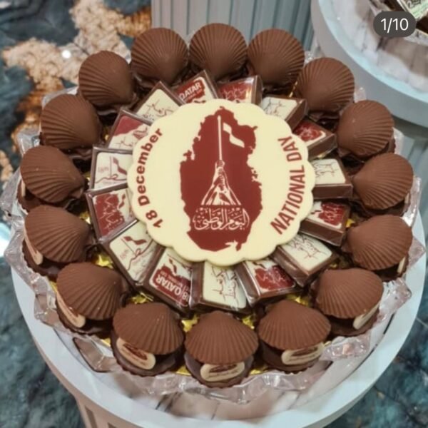 جوكليت الإصداف والمربعات 30 قطعه لوقو اليوم الوطني +صحن كرستال